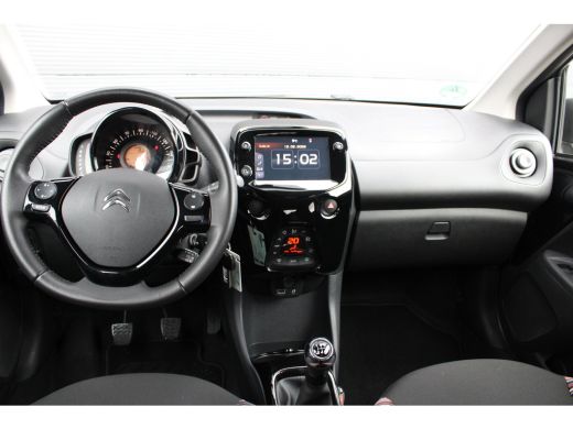 Citroën C1 1.0 VTi Shine | Navi by app | Camera | Climate control | Apple carplay | Lichtmetaal | 32.000km | ActivLease financial lease
