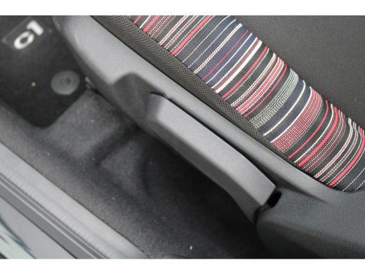 Citroën C1 1.0 VTi Shine | Navi by app | Camera | Climate control | Apple carplay | Lichtmetaal | 32.000km | ActivLease financial lease