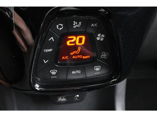 Citroën C1 1.0 VTi Shine | Navi by app | Camera | Climate control | Apple carplay | Lichtmetaal | 32.000km | ActivLease financial lease