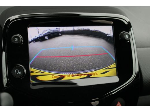 Citroën C1 1.0 VTi Shine | Navi by app | Camera | Climate control | Apple carplay | Lichtmetaal | 32.000km | ActivLease financial lease