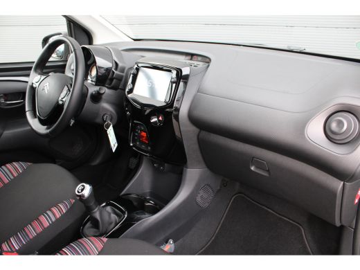 Citroën C1 1.0 VTi Shine | Navi by app | Camera | Climate control | Apple carplay | Lichtmetaal | 32.000km | ActivLease financial lease