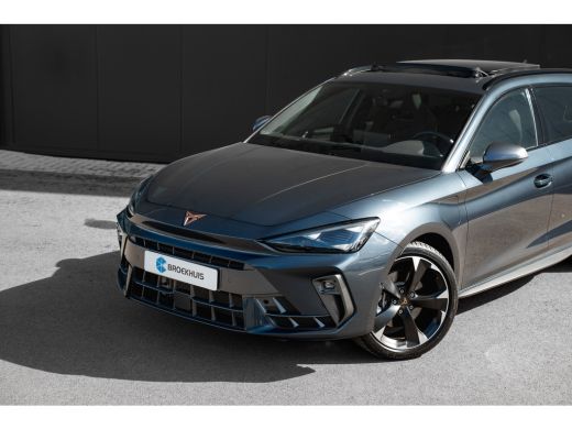 CUPRA Leon Sportstourer 1.5 TSI e-Hybrid Business | Panoramadak | Achteruitrijcamera | Dodehoekdetectie | Adaptive cruise... ActivLease financial lease