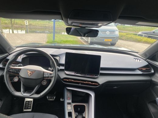 CUPRA Terramar 1.5 TSI e-Hybrid | Trekhaak | 360 Camera | LED | PHEV | 204Pk | SOH 100% | ActivLease financial lease