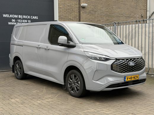 Ford E-Transit 320 L1H1 Limited 65 kWh/ 218 PK Direct leverbaar/stoel&stuur verwaming/B&O/ Camera ActivLease financial lease