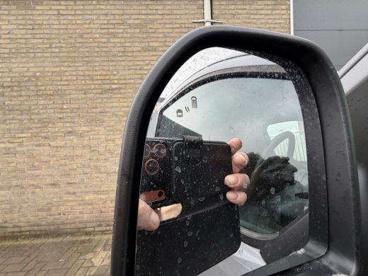 Ford E-Transit 320 L1H1 Limited 65 kWh/ 218 PK Direct leverbaar/stoel&stuur verwaming/B&O/ Camera ActivLease financial lease