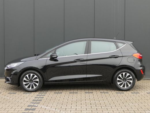 Ford Fiesta 1.0 EcoBoost 125pk Hybrid Titanium | Winter Pack | Keyless Entry | CarPlay/Android Auto | Parkeer... ActivLease financial lease