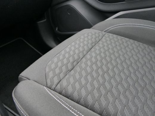 Ford Fiesta 1.0 EcoBoost 125pk Hybrid Titanium | Winter Pack | Keyless Entry | CarPlay/Android Auto | Parkeer... ActivLease financial lease