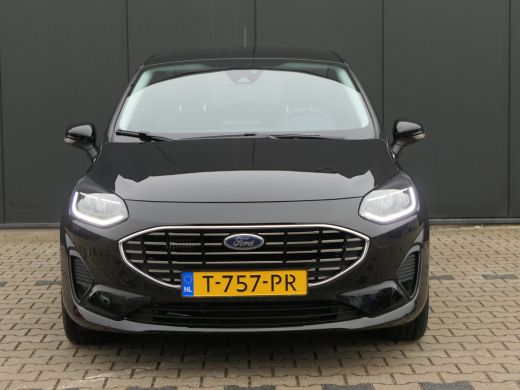 Ford Fiesta 1.0 EcoBoost 125pk Hybrid Titanium | Winter Pack | Keyless Entry | CarPlay/Android Auto | Parkeer... ActivLease financial lease