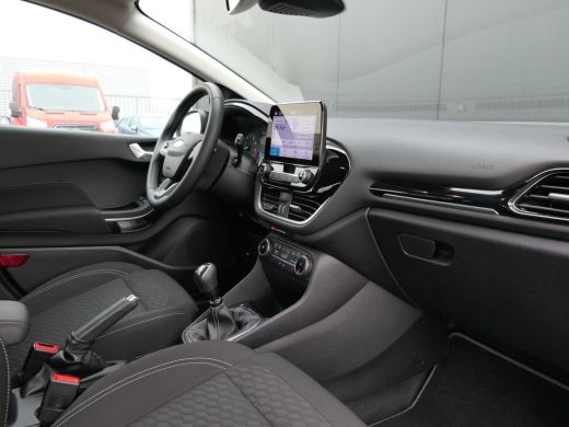 Ford Fiesta 1.0 EcoBoost 125pk Hybrid Titanium | Winter Pack | Keyless Entry | CarPlay/Android Auto | Parkeer... ActivLease financial lease