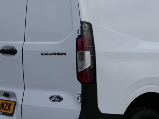 Ford Transit Courier 1.0 EcoBoost Trend | CarPlay/Android Auto | Bluetooth | Parkeersensoren | Rubberenmat Laadvloer |... ActivLease financial lease