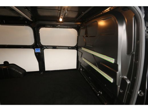 Ford Transit Custom 2.0 TDCI L2H1 | 2800kg Trekgew. | Trekh. | Airco | Cruise | 3 Zits | Parkeersens. ActivLease financial lease