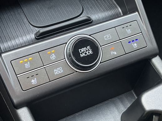 Hyundai Kona 1.6 GDI 141pk HEV Premium Sky | Premium audio | 360 camera | Schuif-kanteldak | Bestuurdersstoel ... ActivLease financial lease