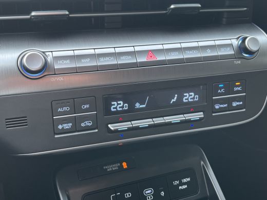 Hyundai Kona 1.6 GDI 141pk HEV Premium Sky | Premium audio | 360 camera | Schuif-kanteldak | Bestuurdersstoel ... ActivLease financial lease