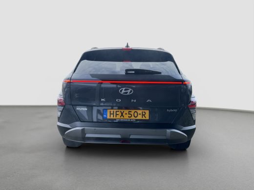 Hyundai Kona 1.6 GDI 141pk HEV Premium Sky | Premium audio | 360 camera | Schuif-kanteldak | Bestuurdersstoel ... ActivLease financial lease