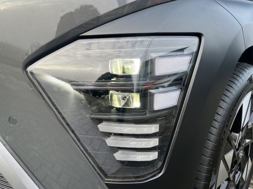 Hyundai Kona 1.6 GDI 141pk HEV Premium Sky | Premium audio | 360 camera | Schuif-kanteldak | Bestuurdersstoel ... ActivLease financial lease