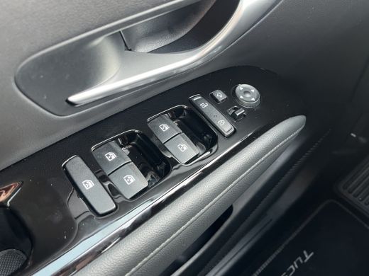 Hyundai Tucson 1.6 T-GDI 265pk PHEV Comfort Smart 4WD | Climate | Camera | Carplay | Keyless | Navigatie | Full ... ActivLease financial lease