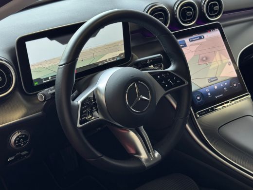 Mercedes-Benz C-Klasse 300e 313PK PHEV 12/2024 AVANTGARDE TREKHAAK HALF LEER CAMERA ELEK/STOEL/VERWARMD 12/2024 PHEV PLU... ActivLease financial lease