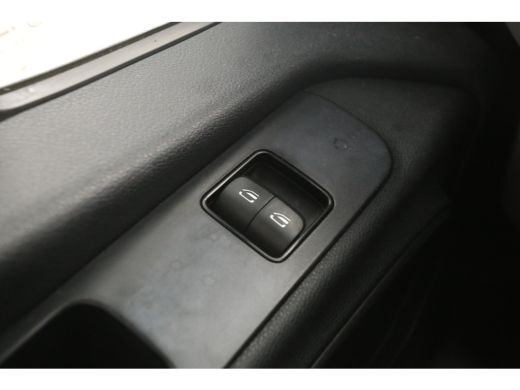 Mercedes-Benz Sprinter 211 CDI L2H2 | Airco | 3 Zits | Camera | Trekhaak | Carplay ActivLease financial lease