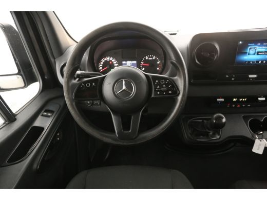 Mercedes-Benz Sprinter 211 CDI L2H2 | Airco | 3 Zits | Camera | Trekhaak | Carplay ActivLease financial lease