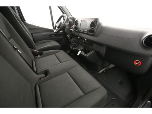 Mercedes-Benz Sprinter 211 CDI L2H2 | Airco | 3 Zits | Camera | Trekhaak | Carplay ActivLease financial lease