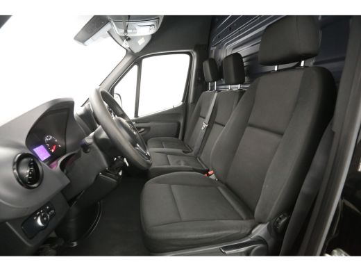 Mercedes-Benz Sprinter 211 CDI L2H2 | Airco | 3 Zits | Camera | Trekhaak | Carplay ActivLease financial lease