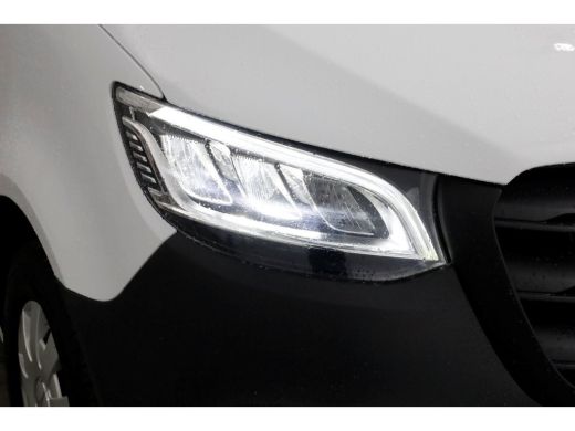 Mercedes-Benz Sprinter 317 CDI 170pk 9G Automaat L2H2 LED/Camera/Trekhaak 3500kg 01-2022 ActivLease financial lease