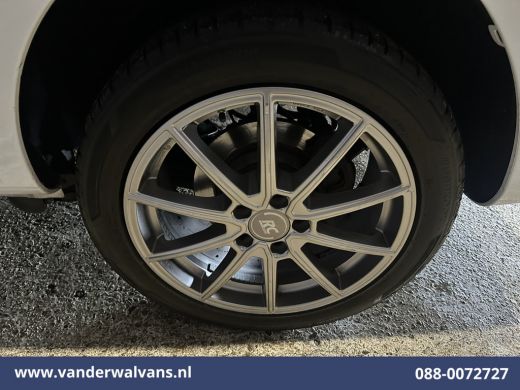 Mercedes-Benz Vito 116 CDI 164pk L2H1 Euro6 Airco | LM-velgen | Imperiaal | AMG | LED | Cruisecontrol | Leder Parkee... ActivLease financial lease