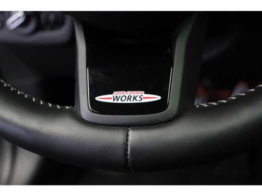 Mini Clubman Cooper S JCW Automaat / Panoramadak / Achteruitrijcamera / Sportonderstel / Stuurverwarming / Com... ActivLease financial lease