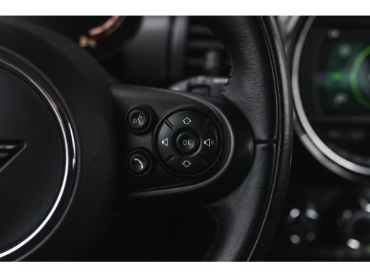 Mini Cooper Cooper Salt / LED / Airconditioning / Cruise Control / Navigatie ActivLease financial lease