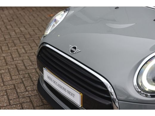 Mini Cooper Cooper Salt / LED / Airconditioning / Cruise Control / Navigatie ActivLease financial lease