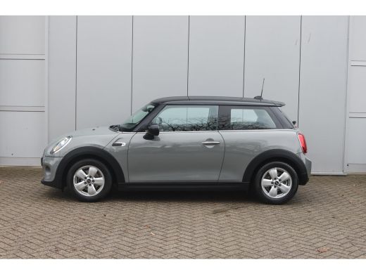 Mini Cooper Cooper Salt / LED / Airconditioning / Cruise Control / Navigatie ActivLease financial lease