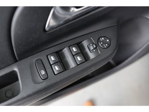 Opel Corsa 1.2 GS Line | Dealer Onderhouden! | 1e Eigenaar! | Navi By App | Airco | Cruise Control | DAB | L... ActivLease financial lease