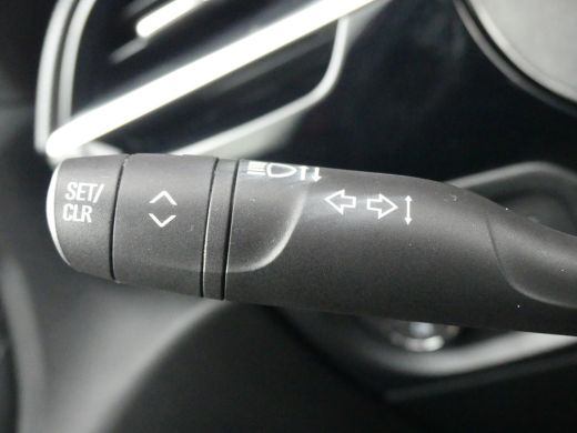 Opel Corsa-e Elegance 50 kWh | SOH 92% | ADAPTIVE CRUISE | DODEHOEKDETECTIE | STOEL+STUURVERWARMING | APPLE CA... ActivLease financial lease