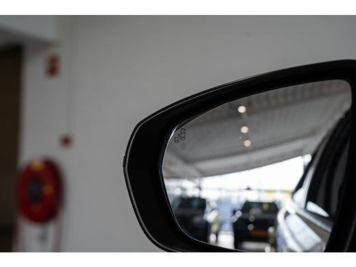 Opel Grandland X 1.2 Turbo Innovation | Trekhaak | Camera | Dodehoek bewaking | Navigatie | Apple Carplay & Androi... ActivLease financial lease