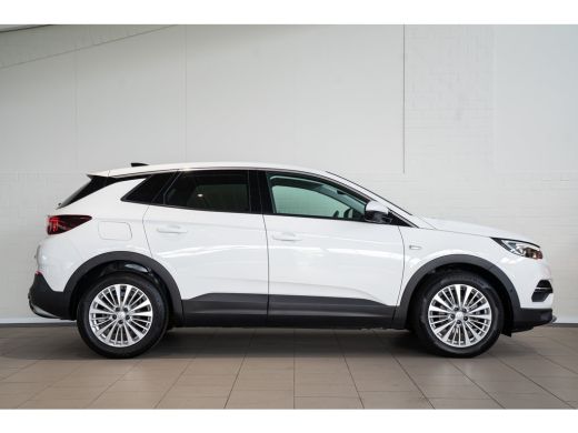 Opel Grandland X 1.2 Turbo Innovation | Trekhaak | Camera | Dodehoek bewaking | Navigatie | Apple Carplay & Androi... ActivLease financial lease