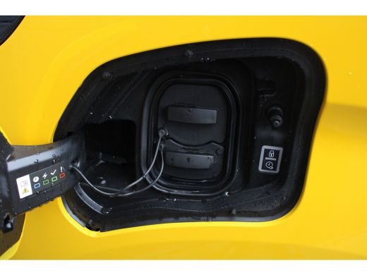 Opel Vivaro-e L3 50 kWh Airco | Betimmering Laadruimte | 8 Jaar Garantie | Camera | Apple Carplay | ActivLease financial lease