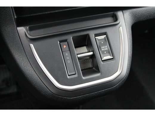 Opel Vivaro-e L3 75 kWh | Airco | Betimmering Laadruimte | 8 jaar garantie | Camera | Apple Carplay | ActivLease financial lease