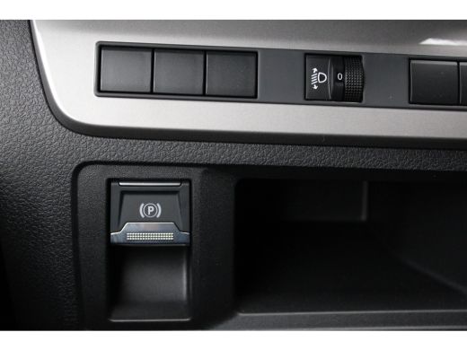 Opel Vivaro-e L3 75 kWh | Airco | Betimmering Laadruimte | 8 jaar garantie | Camera | Apple Carplay | ActivLease financial lease