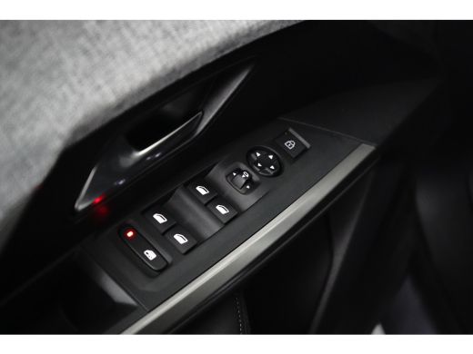 Peugeot 3008 1.2 Hybrid 136PK Allure | Camera | Parkeersensoren | Keyless | Apple Carplay / Android Auto | | C... ActivLease financial lease