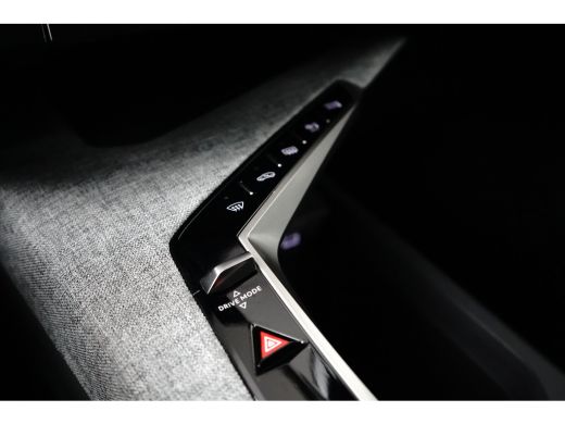 Peugeot 3008 1.2 Hybrid 136PK Allure | Camera | Parkeersensoren | Keyless | Apple Carplay / Android Auto | | C... ActivLease financial lease