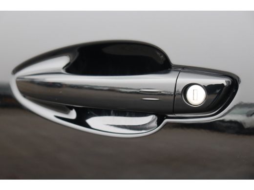 Peugeot 5008 1.2 PURETECH 130PK 7-ZITS GT PACK AUTOMAAT / NAVI / CLIMA / PDC / 19" LMV / CAMERA / KEYLESS / FU... ActivLease financial lease