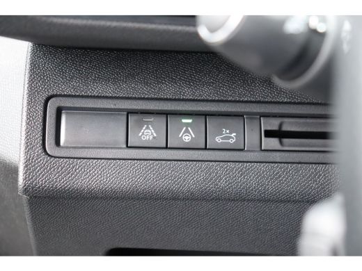 Peugeot 5008 1.2 PURETECH 130PK 7-ZITS GT PACK AUTOMAAT / NAVI / CLIMA / PDC / 19" LMV / CAMERA / KEYLESS / FU... ActivLease financial lease