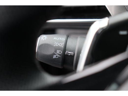 Peugeot 5008 1.2 PURETECH 130PK 7-ZITS GT PACK AUTOMAAT / NAVI / CLIMA / PDC / 19" LMV / CAMERA / KEYLESS / FU... ActivLease financial lease