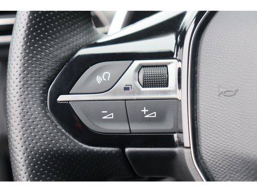 Peugeot 5008 1.2 PURETECH 130PK 7-ZITS GT PACK AUTOMAAT / NAVI / CLIMA / PDC / 19" LMV / CAMERA / KEYLESS / FU... ActivLease financial lease