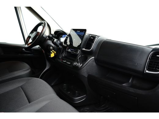 Peugeot Boxer 2.2D L3H2 140PK Automaat Betimmering | Achteruitrijcamera | Cruise Control | Navi by app | BPM vrij! ActivLease financial lease