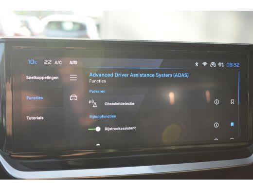 Peugeot e-208 EV GT 51 kWh 97%SOH! | Navigatie | Achteruitrijcamera | Apple Carplay | Android Auto | Climate Co... ActivLease financial lease