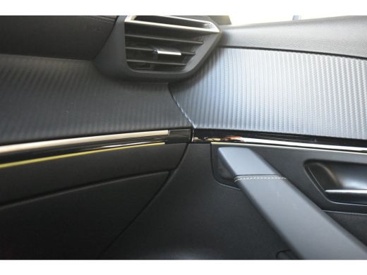 Peugeot e-208 EV GT 51 kWh 97%SOH! | Navigatie | Achteruitrijcamera | Apple Carplay | Android Auto | Climate Co... ActivLease financial lease