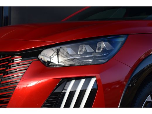 Peugeot e-208 EV GT 51 kWh 97%SOH! | Navigatie | Achteruitrijcamera | Apple Carplay | Android Auto | Climate Co... ActivLease financial lease