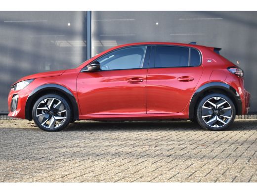 Peugeot e-208 EV GT 51 kWh 97%SOH! | Navigatie | Achteruitrijcamera | Apple Carplay | Android Auto | Climate Co... ActivLease financial lease