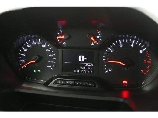 Peugeot Partner 1.2 | 111PK | Benzine | Airco | Cruise | Carplay | Navi | Parkeersens. ActivLease financial lease